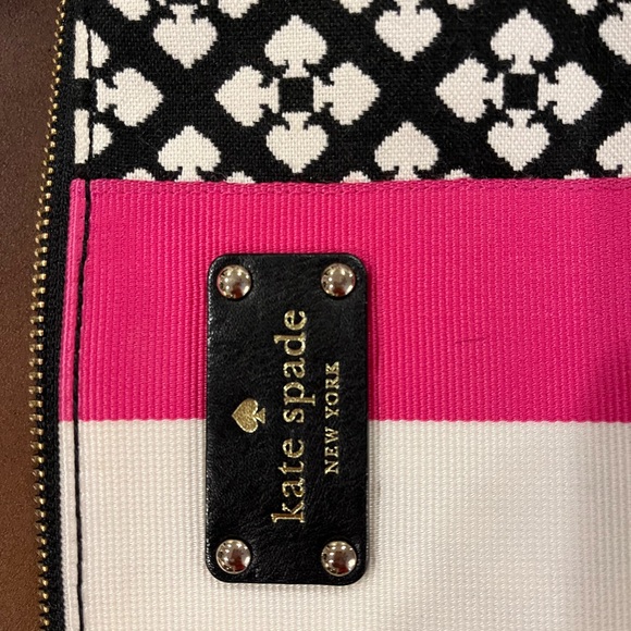 Kate Spade Crossbody black, off white, and pink striped. With dusting bag - Picture 2 of 12